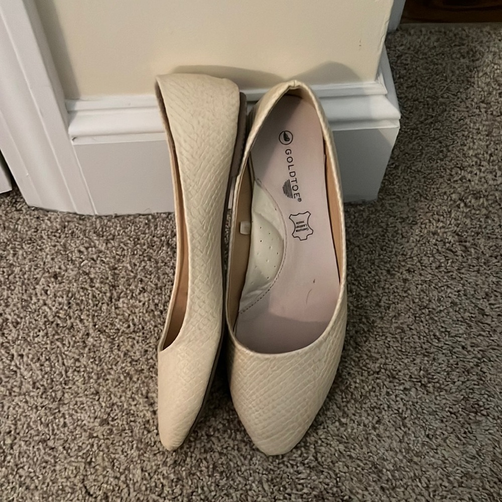 Flats - cream